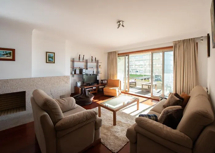 Apartament Em Condominio Com Piscina